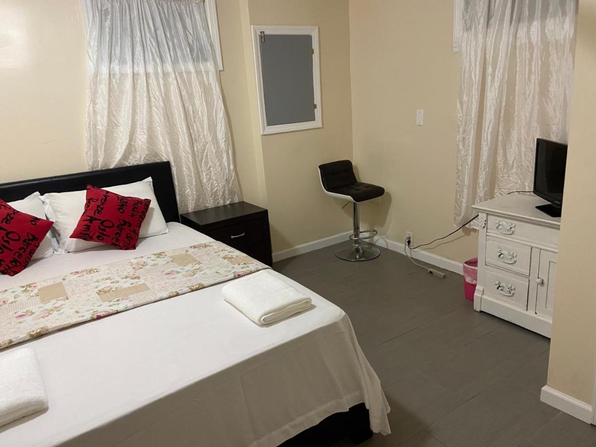 A Private Room In Queens New York Exterior photo